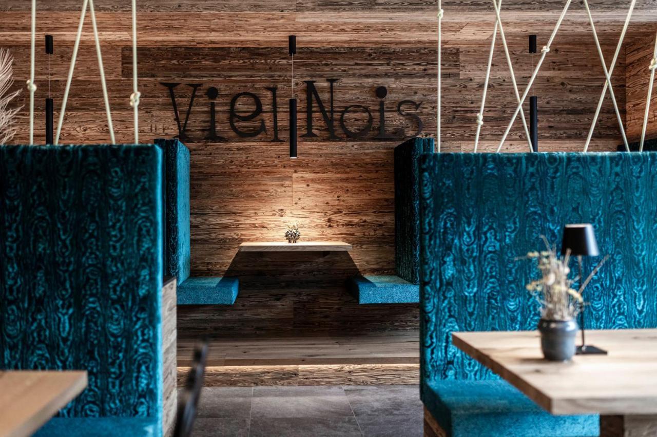 Viel Nois Guest House Фунес Экстерьер фото